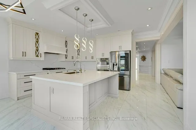 Additional image 15 of 7 NEWINGTON Cres