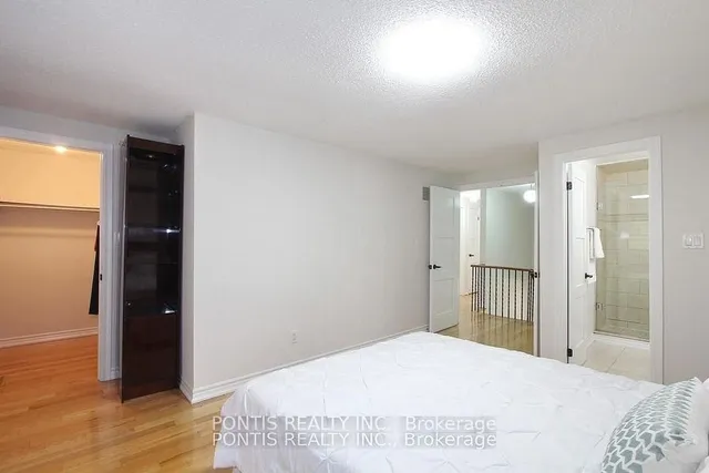 Additional image 22 of 72 SHELDRAKE Crt