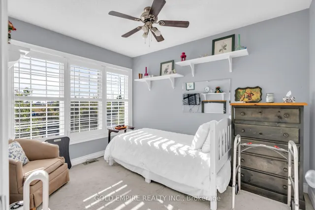 Additional image 21 of 33 Accent Circ