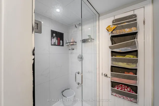 Additional image 45 of 34 windermere Crt