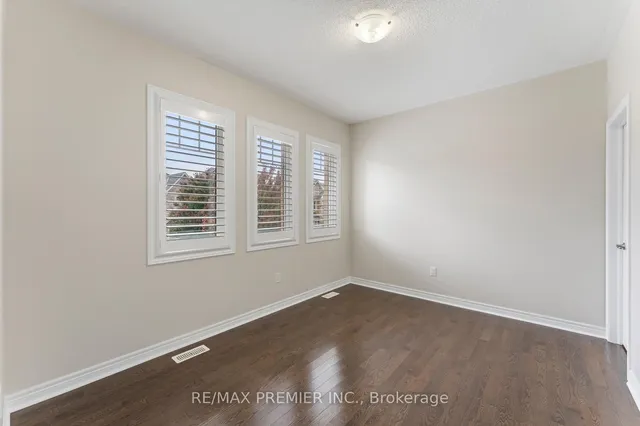 Additional image 36 of 71 Hoey Cres