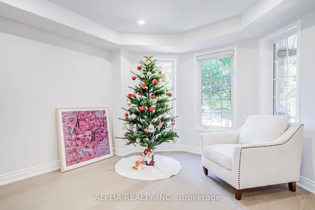 Additional image 3 of 102 Roxton Rd