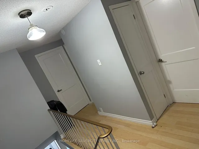 Additional image 33 of 8 Golden Gate Dr