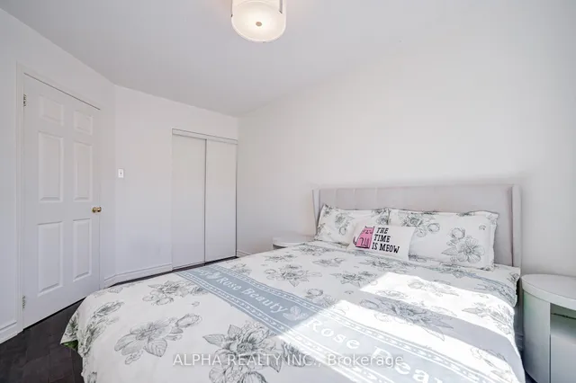 Additional image 20 of 102 Roxton Rd