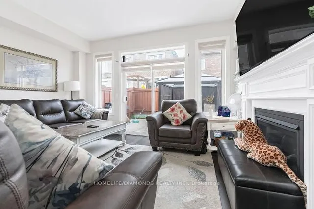 Additional image 21 of 4 FOLIAGE Dr