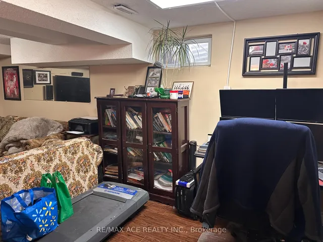 Additional image 7 of 247 Royal Salisbury Way