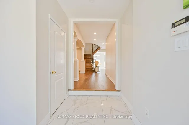 Additional image 4 of 3 Freshspring Dr