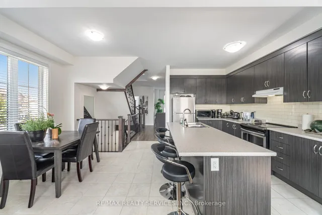 Additional image 20 of 2 Estelle Gate