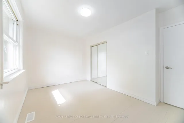 Additional image 20 of 36 Autumn Blvd