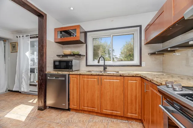 Additional image 5 of 13 Hilldowntree Tr