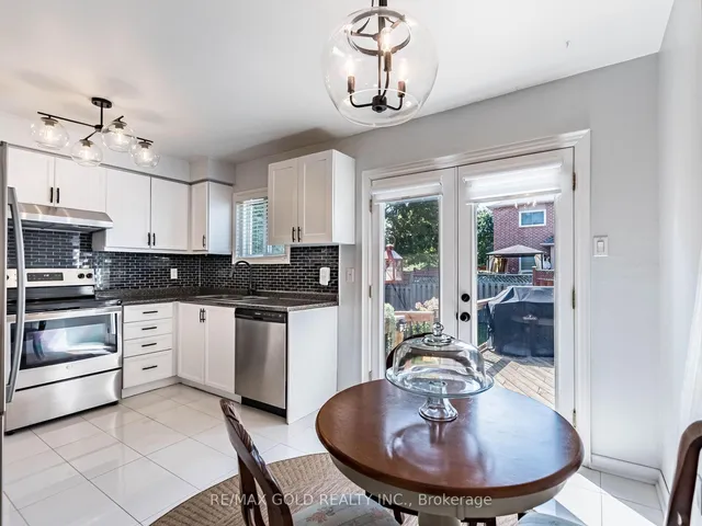 Additional image 11 of 98 Springview Dr