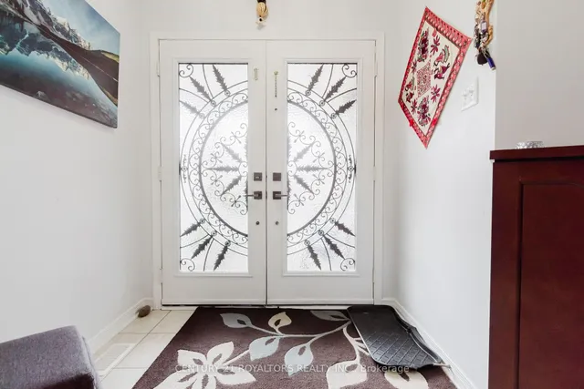 Additional image 4 of 19 OXTAIL Lane