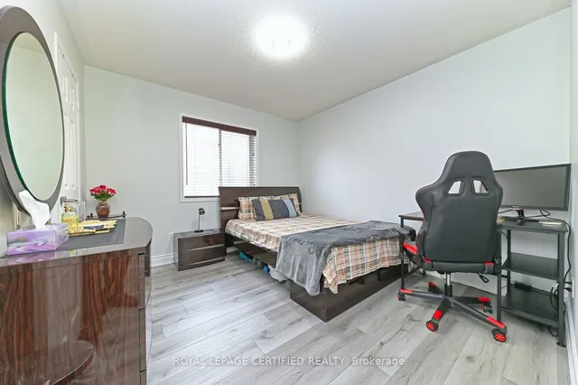 Additional image 20 of 28 Abbotsbury Dr