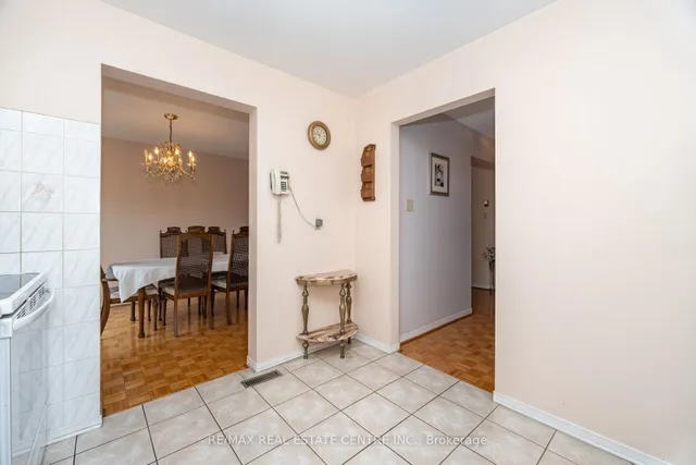 Additional image 22 of 5113 Palomar Cres