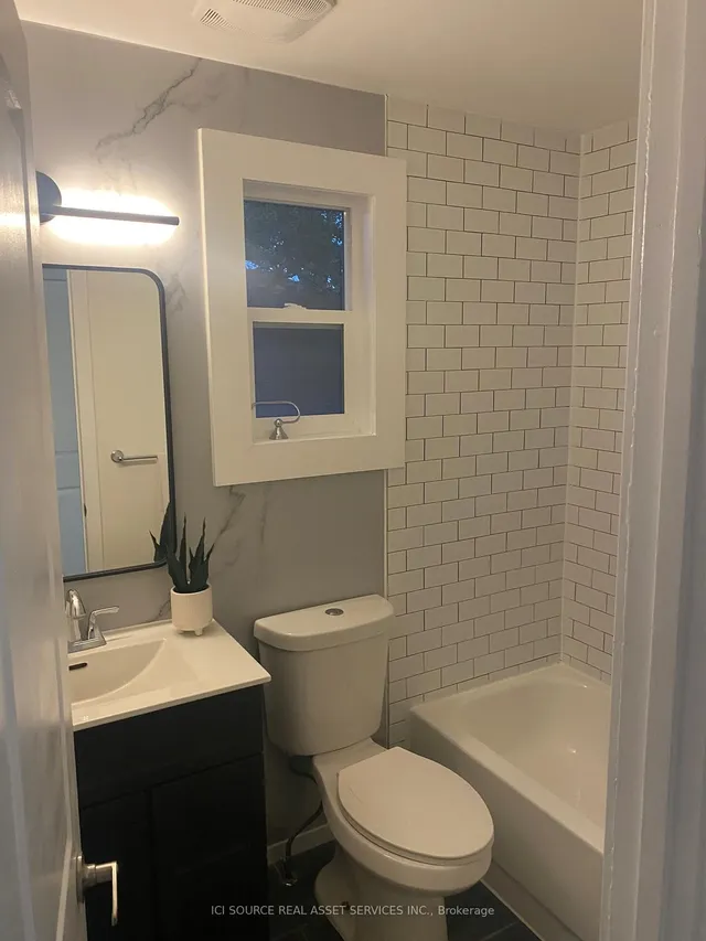 Additional image 8 of 26 Hillbank Tr