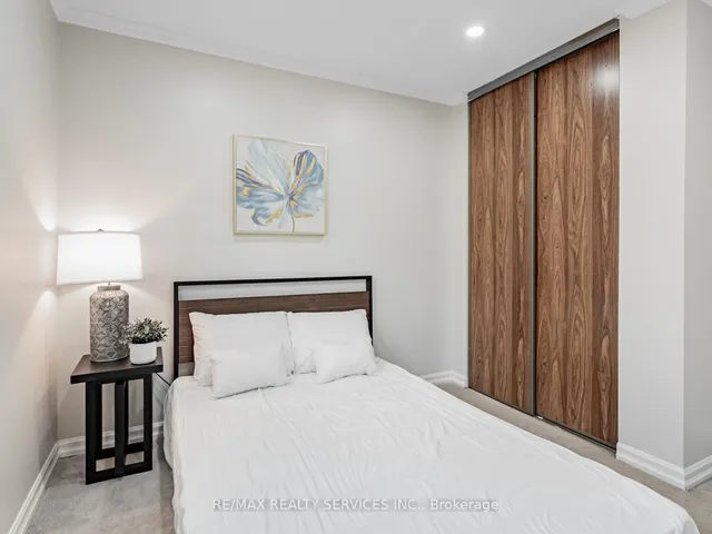Additional image 24 of 16 Marchmount Cres