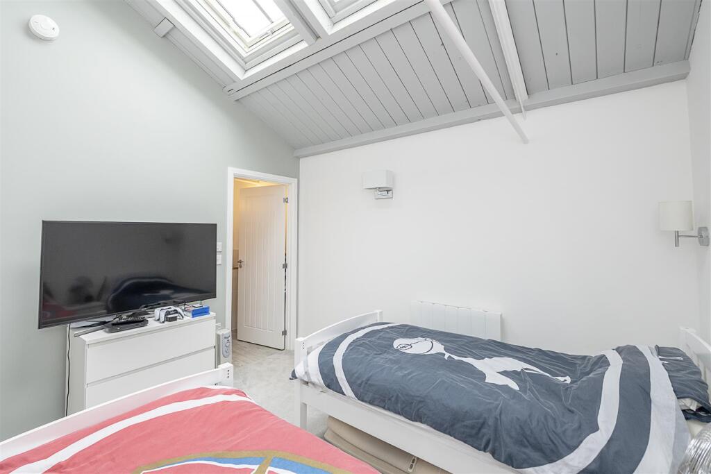 Additional image 19 of Sutton Road, St. Albans