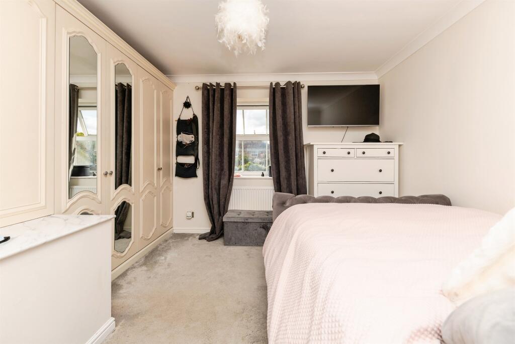 Additional image 8 of Drakes Way, Hatfield