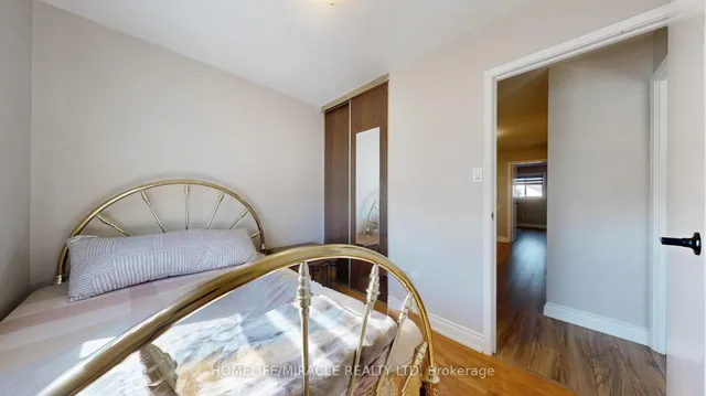 Additional image 24 of 64 Radford Dr