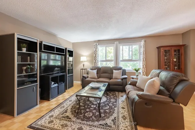 Additional image 8 of 405 Hyacinthe Blvd Unit 65