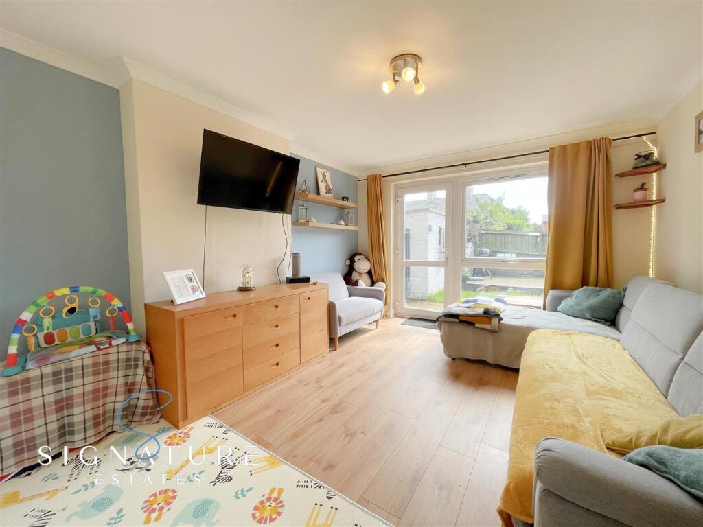 Additional image 14 of Wellfield Close, Hatfield