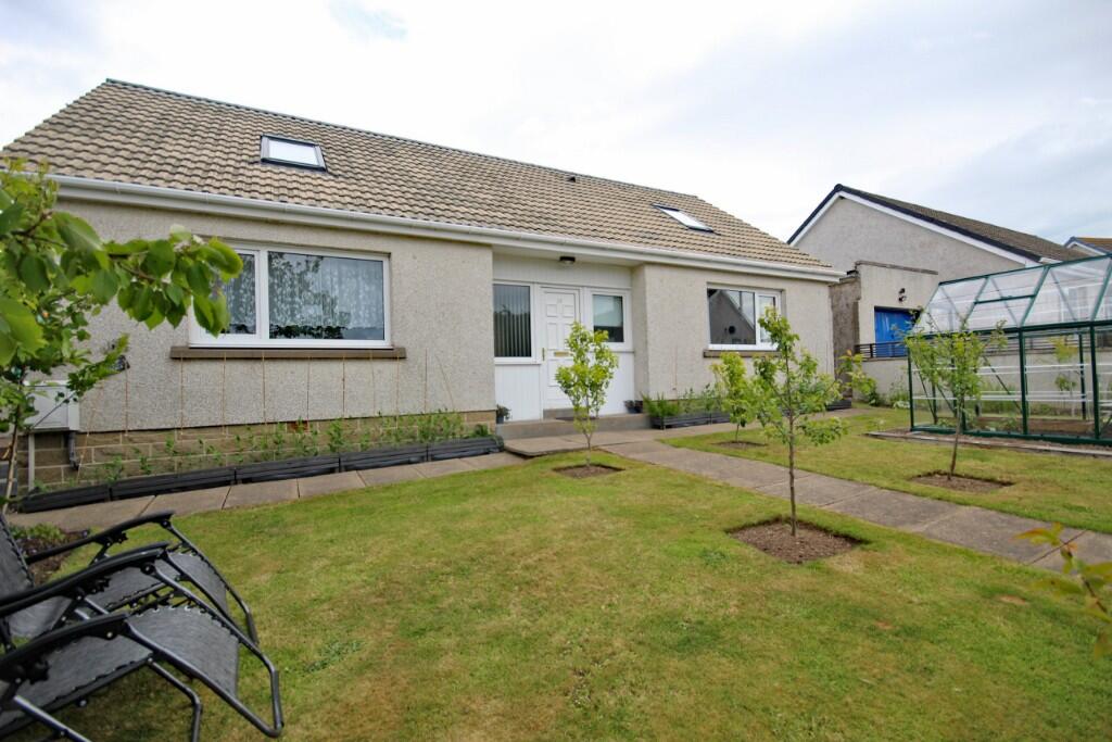 Property image for 19 Ogilvie Park, AB56