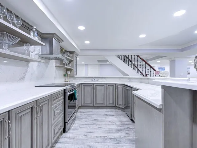 Additional image 38 of 77 Links Lane