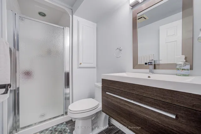 Additional image 40 of 1378 Bayshire Dr