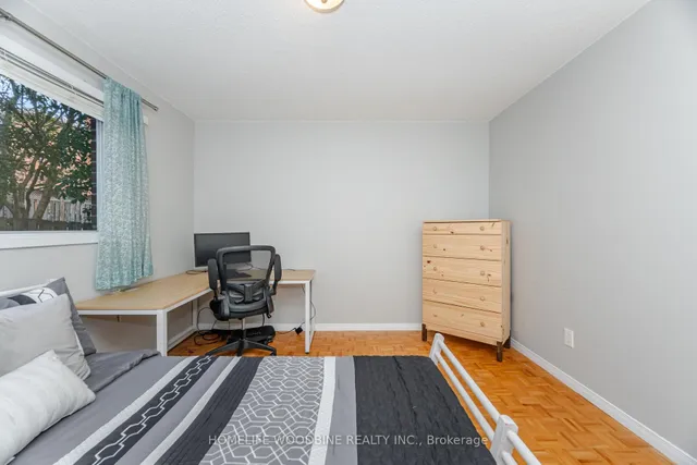 Additional image 35 of 1431 Harmsworth Sq