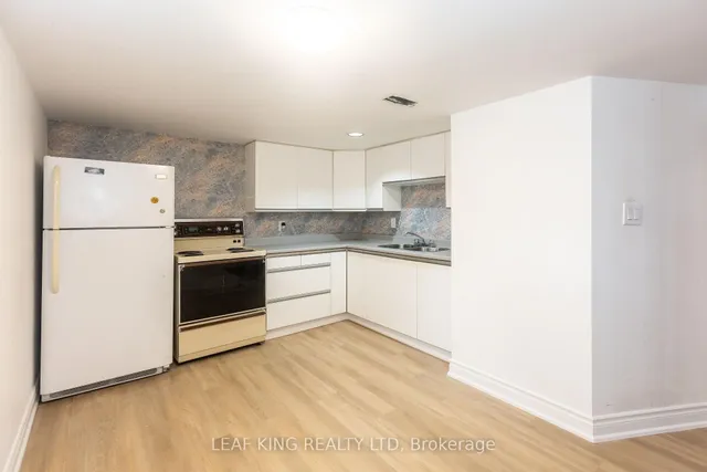 Additional image 26 of 8 Southmead Rd