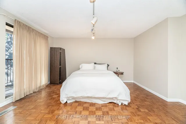 Additional image 16 of 1250 Mississauga Valley Blvd Unit 13