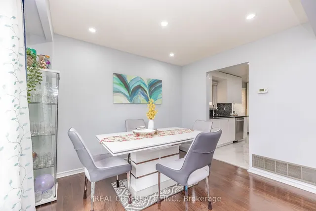 Additional image 13 of 70 Majestic Cres