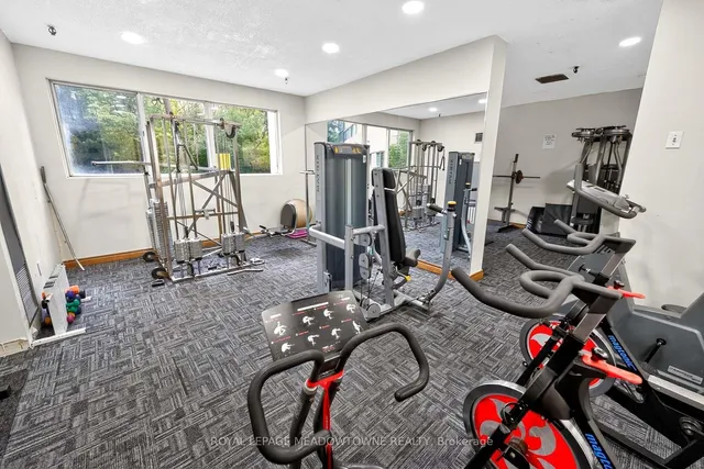 Additional image 41 of 3695 Kaneff Cres Unit 102