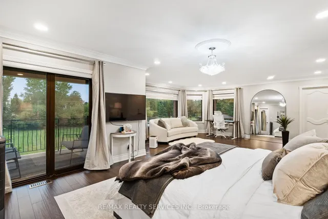 Additional image 23 of 8 Evergreen Ave