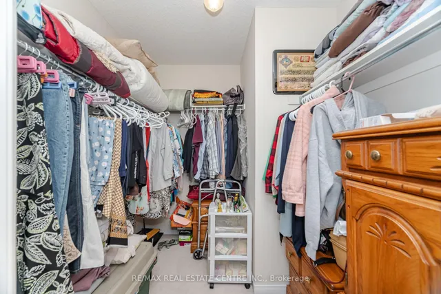 Additional image 33 of 59 Vintage Gate