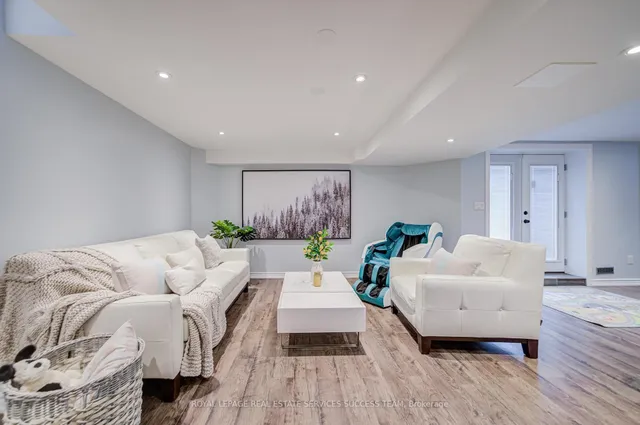 Additional image 35 of 1378 Bayshire Dr