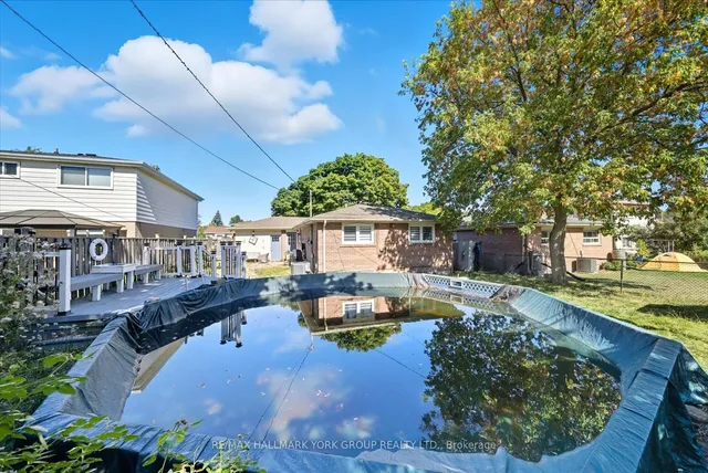 Additional image 49 of 27 Bromley Cres