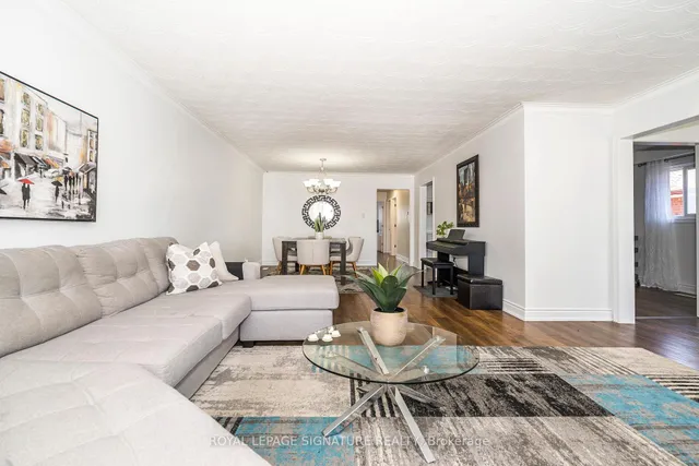 Additional image 9 of 3562 Laddie Cres