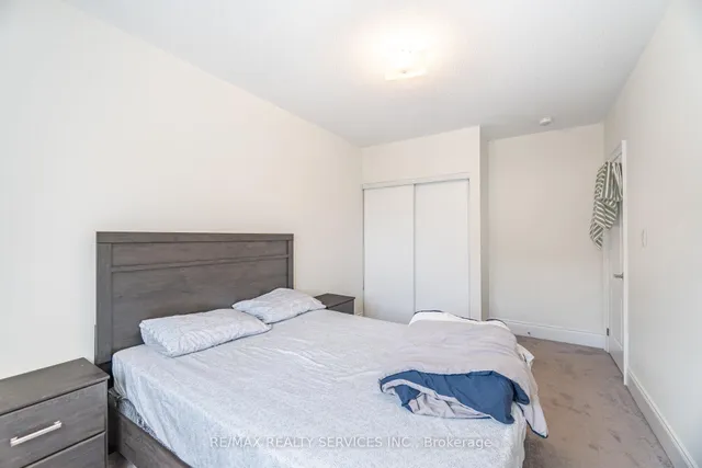 Additional image 37 of 38 Foxsparrow Rd