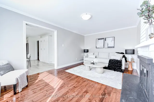 Additional image 22 of 10 St Mark Pl