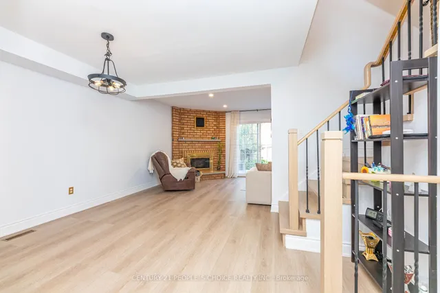 Additional image 11 of 365 Tailfeather Cres Unit 30