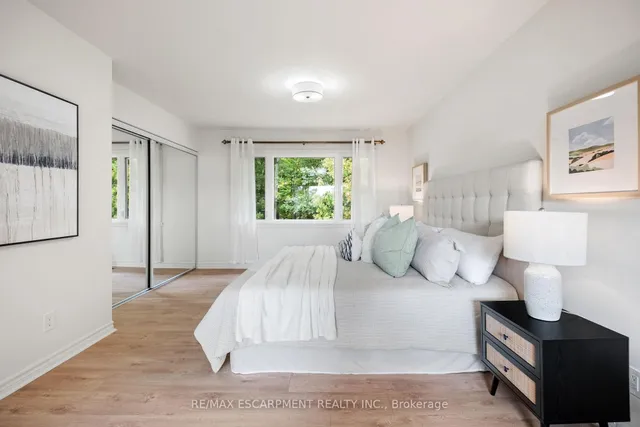 Additional image 19 of 463 Grand Blvd