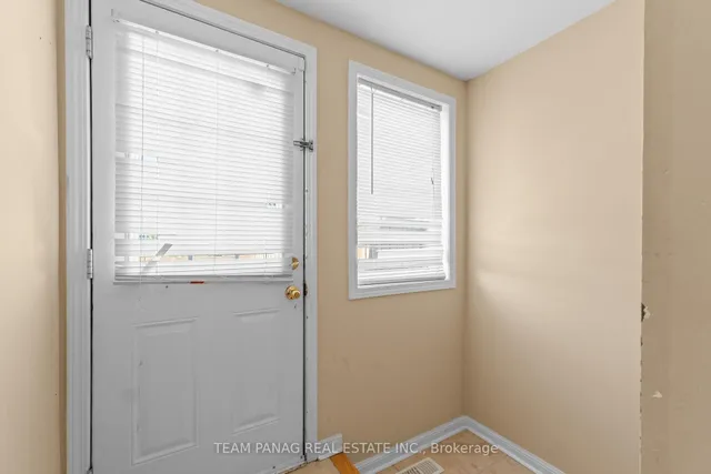 Additional image 32 of 22 Coachlight Cres
