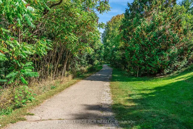 Additional image 36 of 19 Shenstone Ave