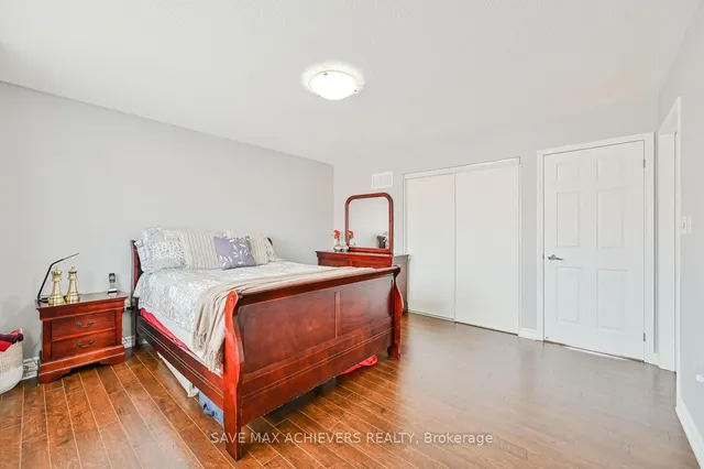 Additional image 29 of 37 BLOOM Dr