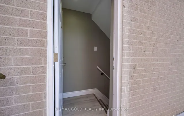 Additional image 31 of 11 Huronia Crt
