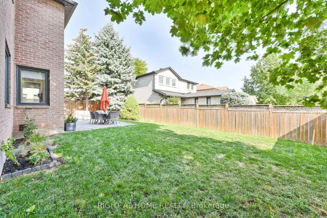 Additional image 42 of 1517 Queensbury Cres