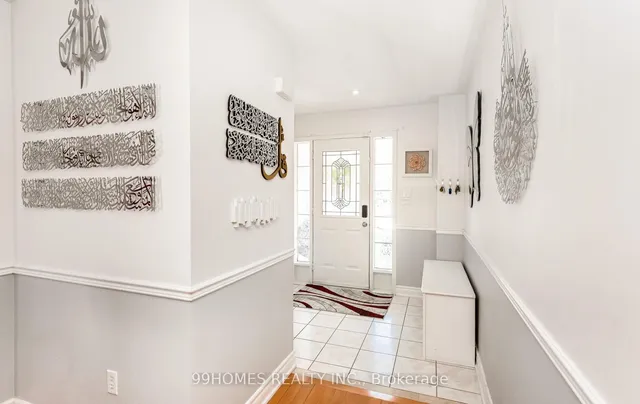 Additional image 5 of 5 Farthingale Cres