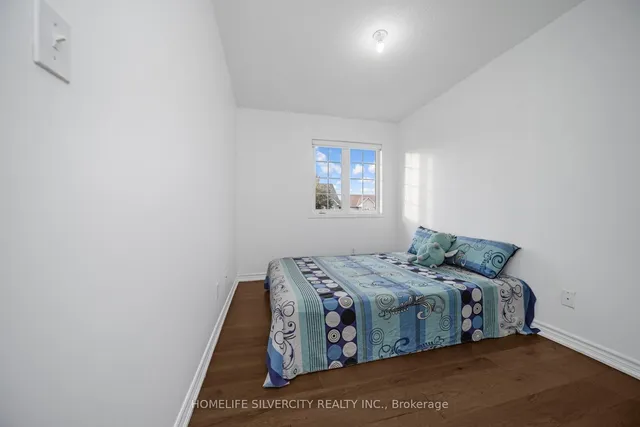 Additional image 37 of 56 Cadillac Cres