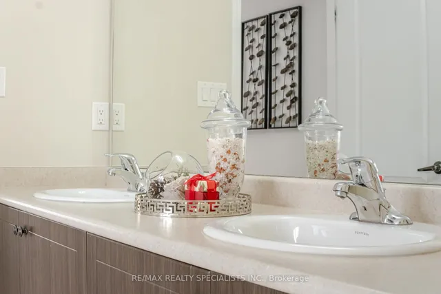 Additional image 28 of 14 Fryent St